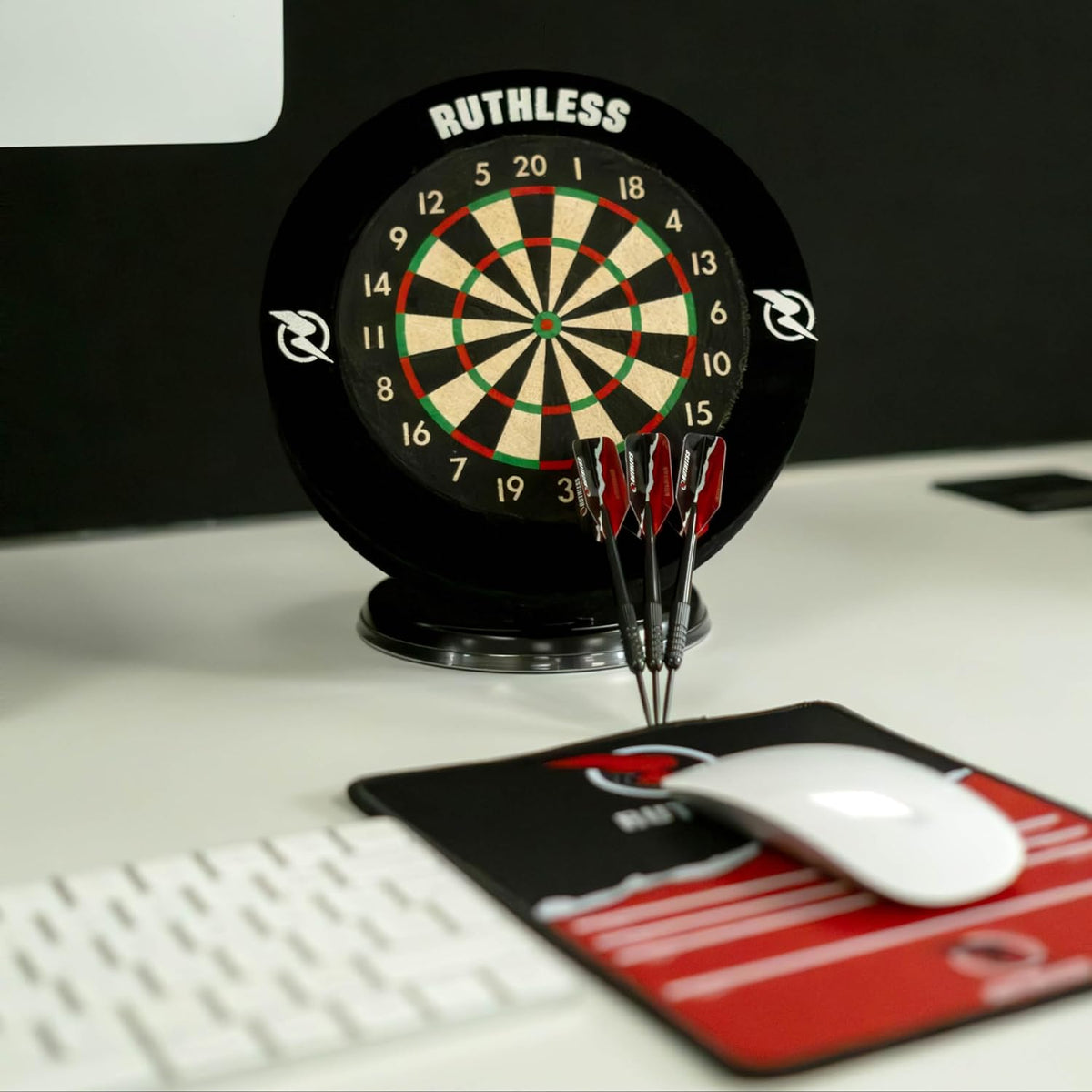 *Ruthless Mini Desktop Dartboard and Surround Set plus extra darts