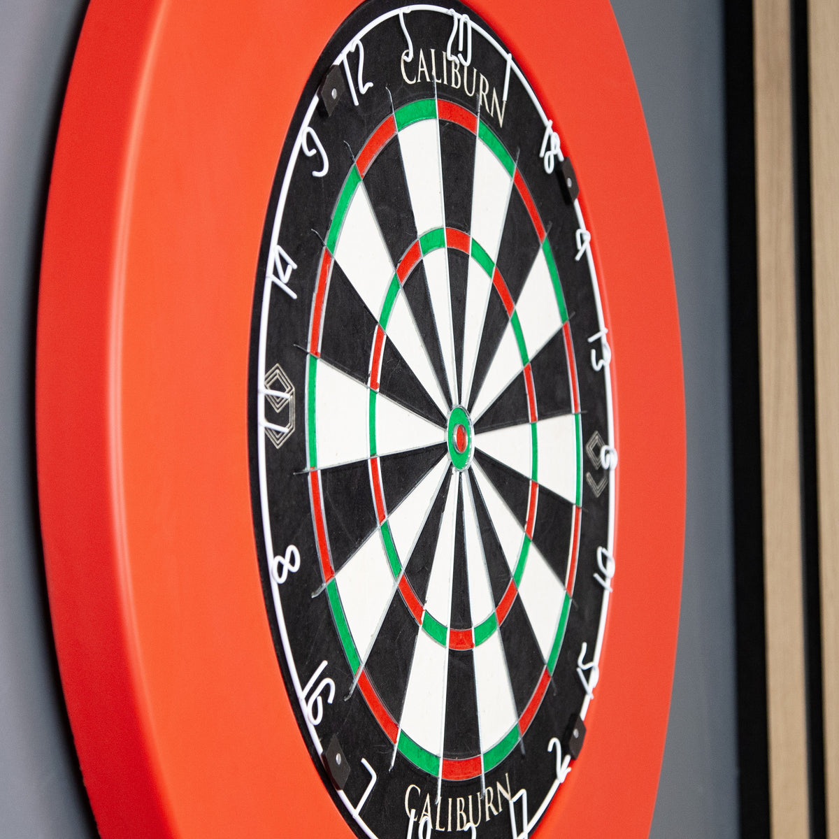 *Caliburn Professional Dartboard Surround - Hard Wearing